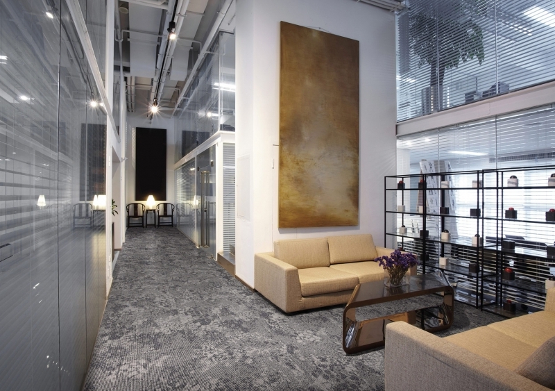 instalación de moqueta en oficina