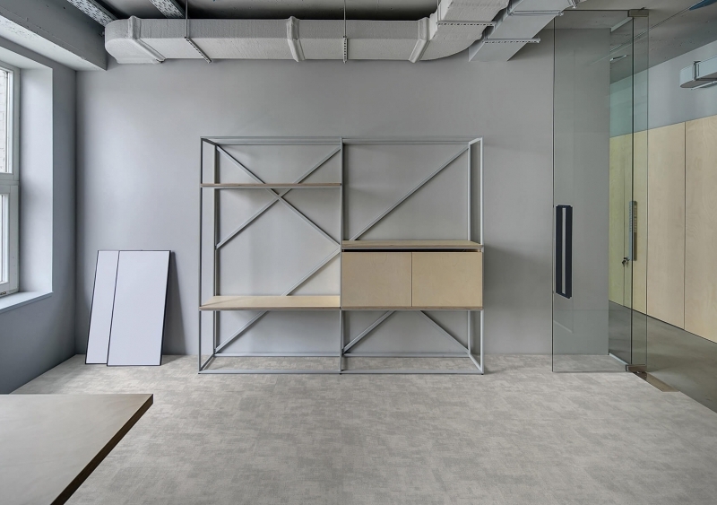 instalación de moqueta en oficinas medianas